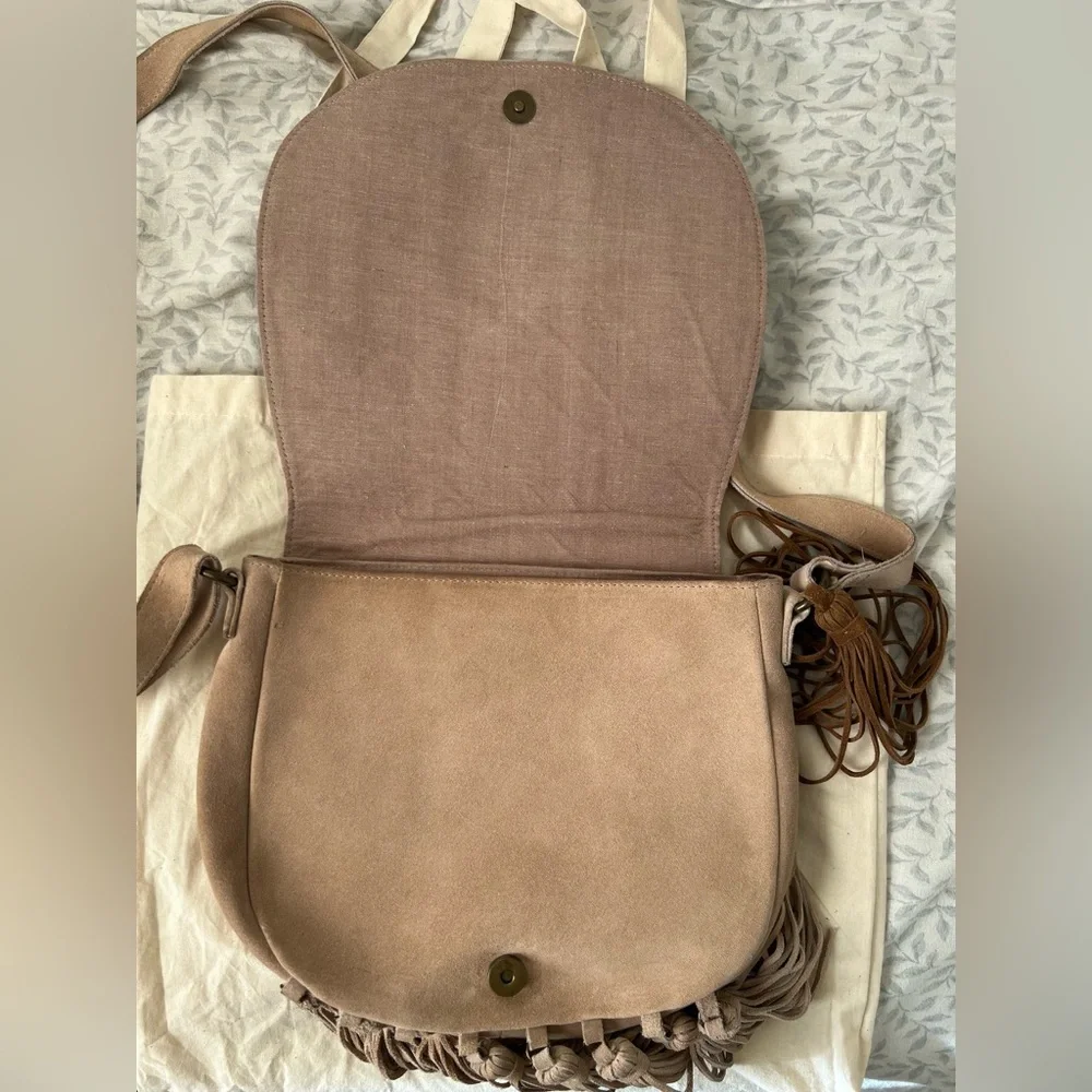 Spell & The Gypsy Collective Zephyr Patchwork Saddle Bag. - Picture 11 of 16